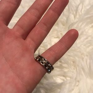 Two amethyst and diamond on gold rings